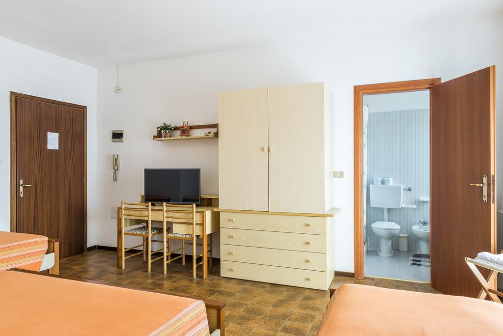 Hotel Cristina San Rocco di Piegara Esterno foto