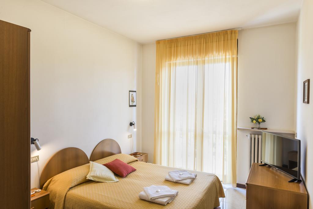 Hotel Cristina San Rocco di Piegara Esterno foto