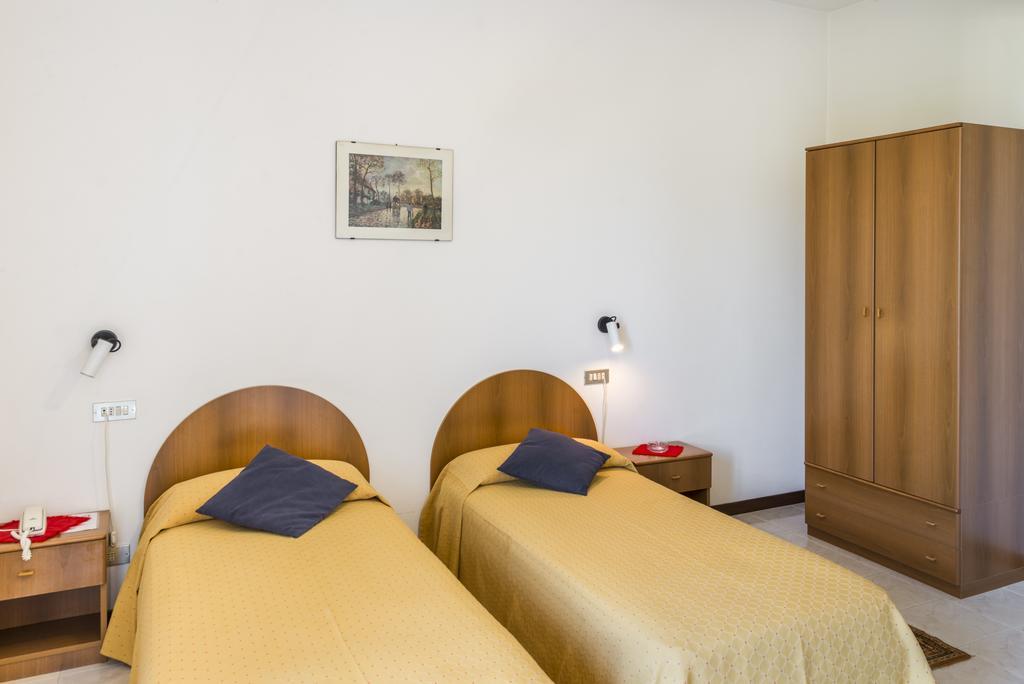 Hotel Cristina San Rocco di Piegara Esterno foto