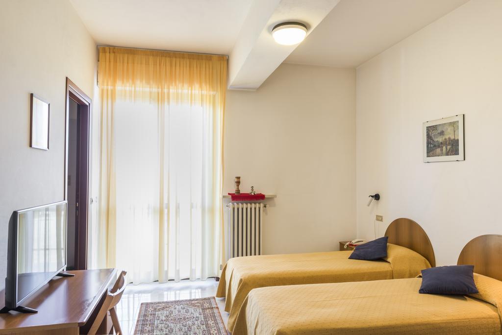 Hotel Cristina San Rocco di Piegara Esterno foto