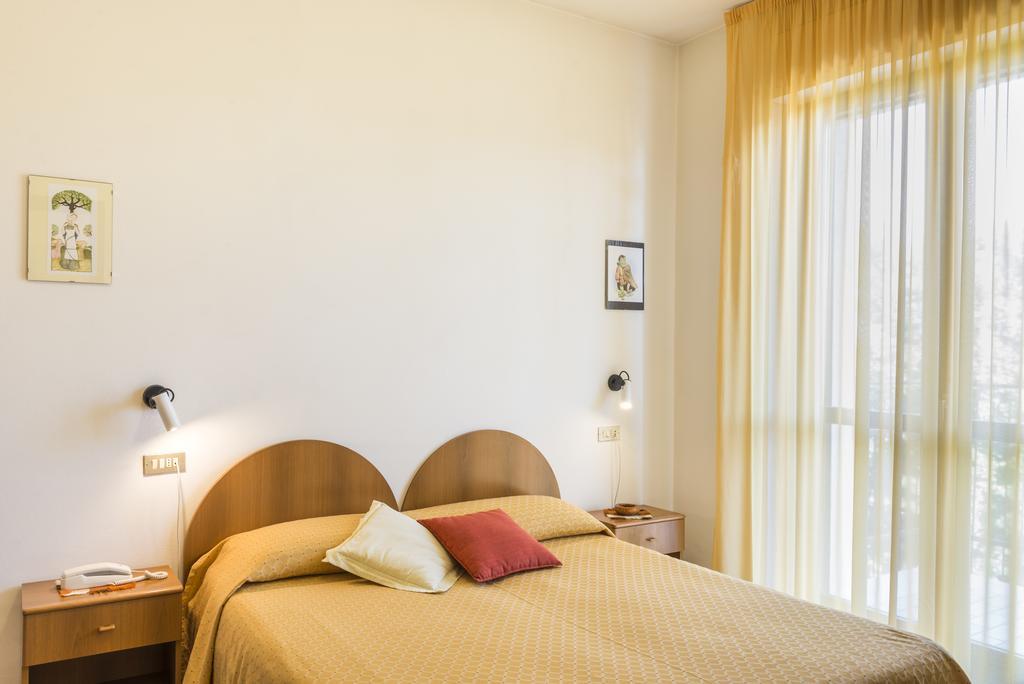 Hotel Cristina San Rocco di Piegara Esterno foto